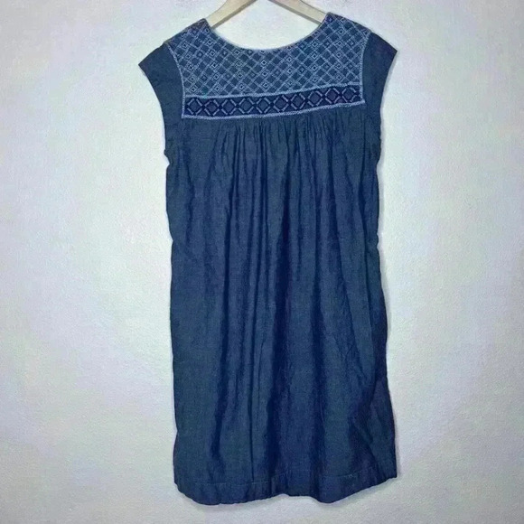 Lil Dress Womens Size Small Blue Chambray Embroidered Short Sleeve - Picture 8 of 8